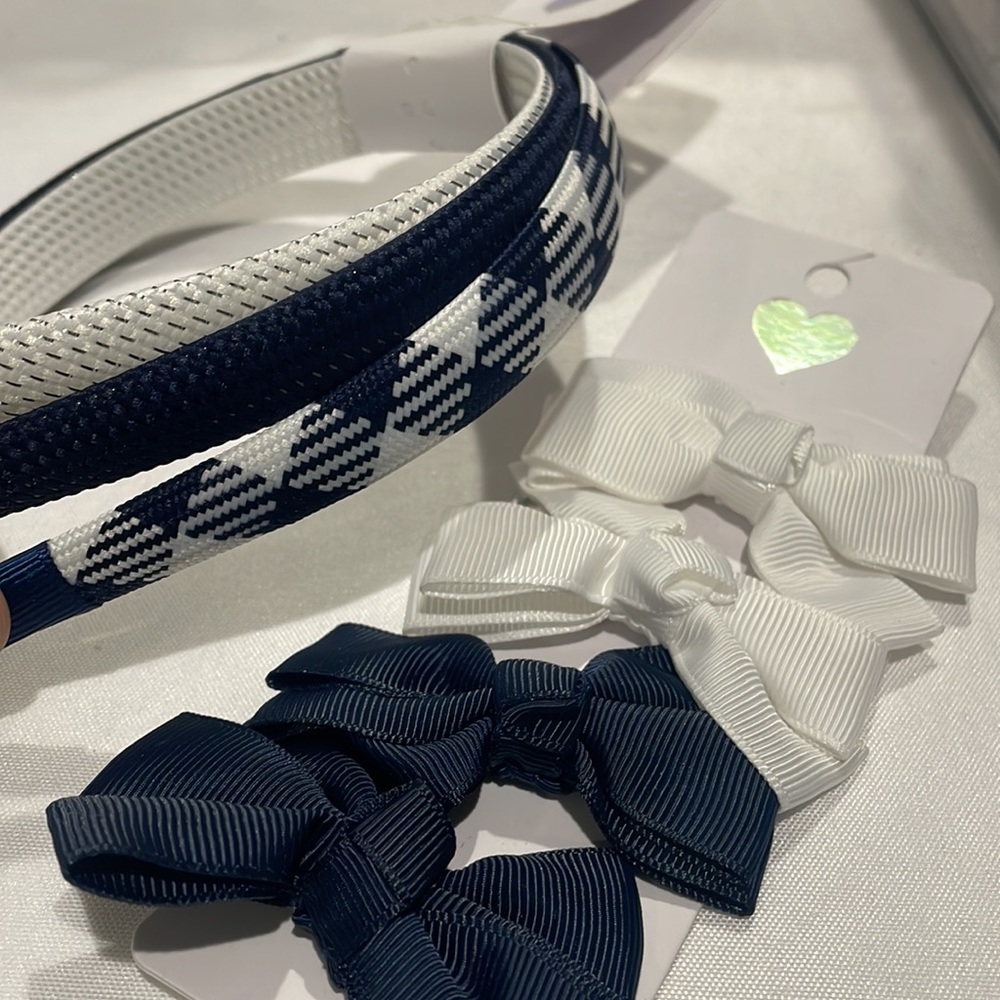 New Children’s Place 3 headbands and 4 bows